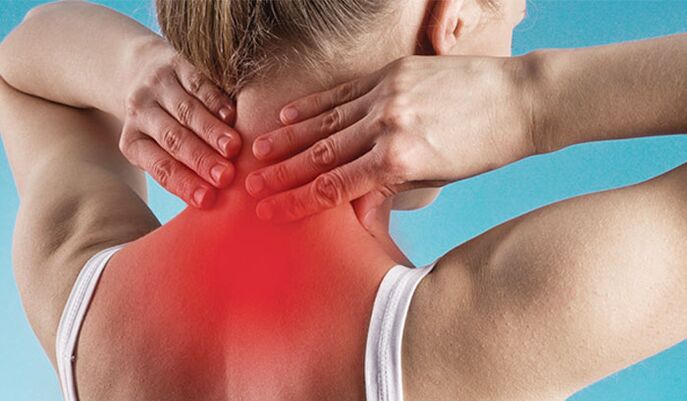 у меня болит шея